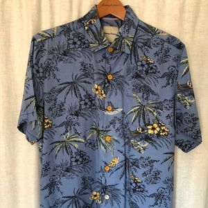 100% Silk Tommy Bahama short sleeve